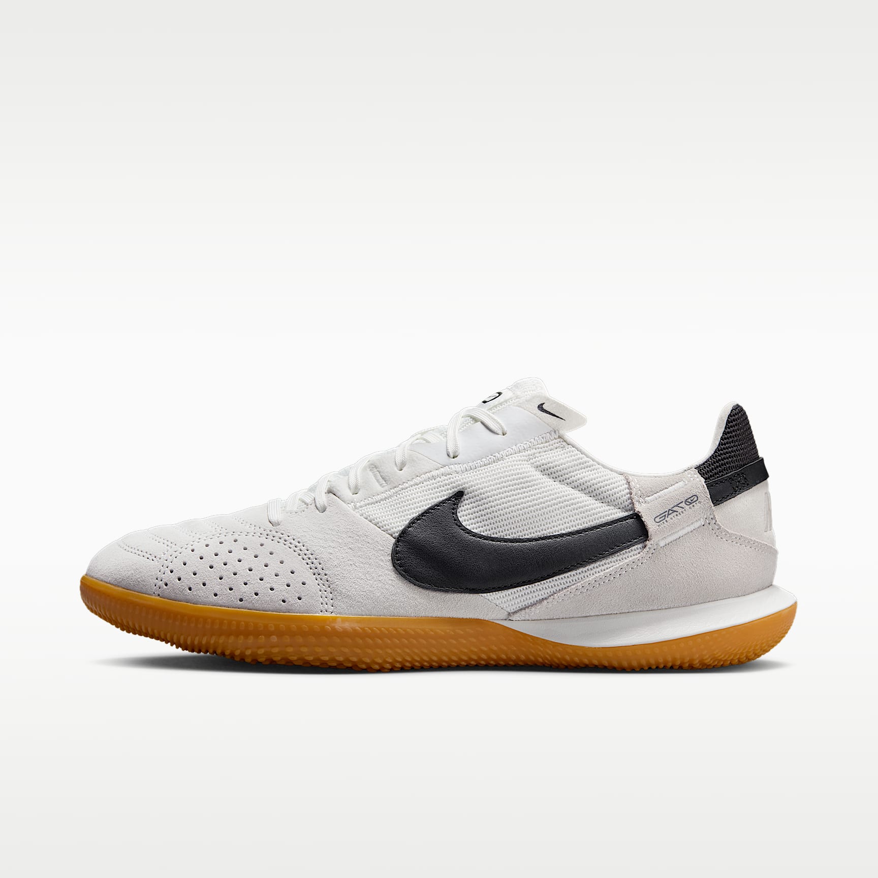 Buty piłkarskie typu low top Nike Streetgato. Nike PL